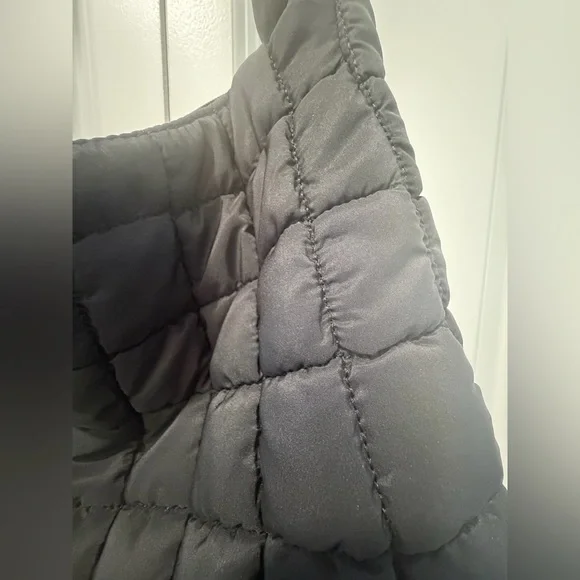 Black Puffer Shoulder Handbag Brand New! - Picture 3 of 5